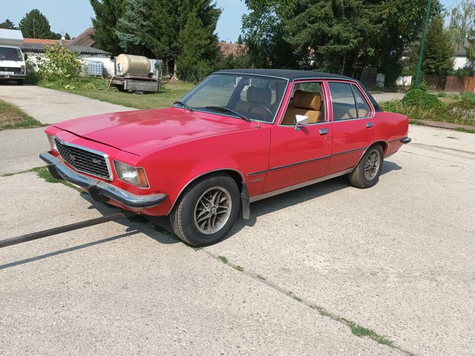 Image 2/8 de Opel Commodore 2,8 GS (1973)