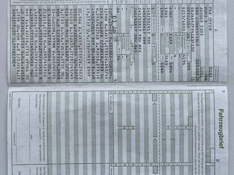 Afbeelding 46/49 van Jaguar XK8 4.2 (2004)
