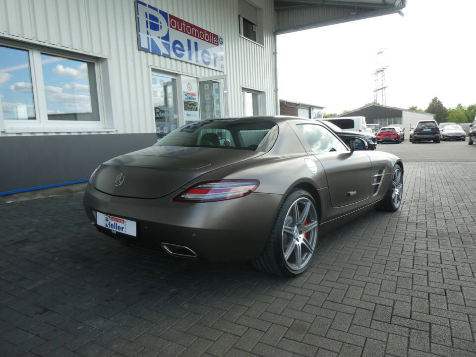 Image 4/15 of Mercedes-Benz SLS AMG (2012)