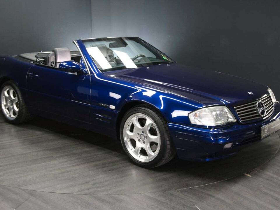 Image 14/49 of Mercedes-Benz SL 500 (2000)