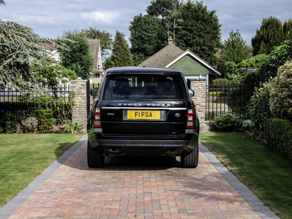 Immagine 13/49 di Land Rover Range Rover Autobiography Ultimate Edition (2014)