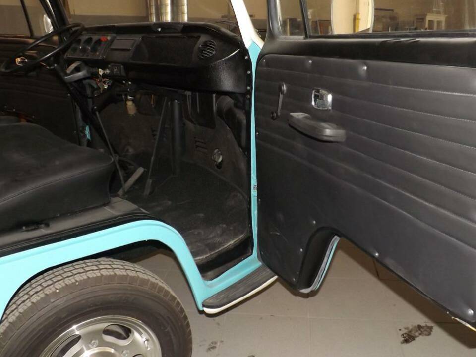 Imagen 41/43 de Volkswagen T2a pickup (1969)