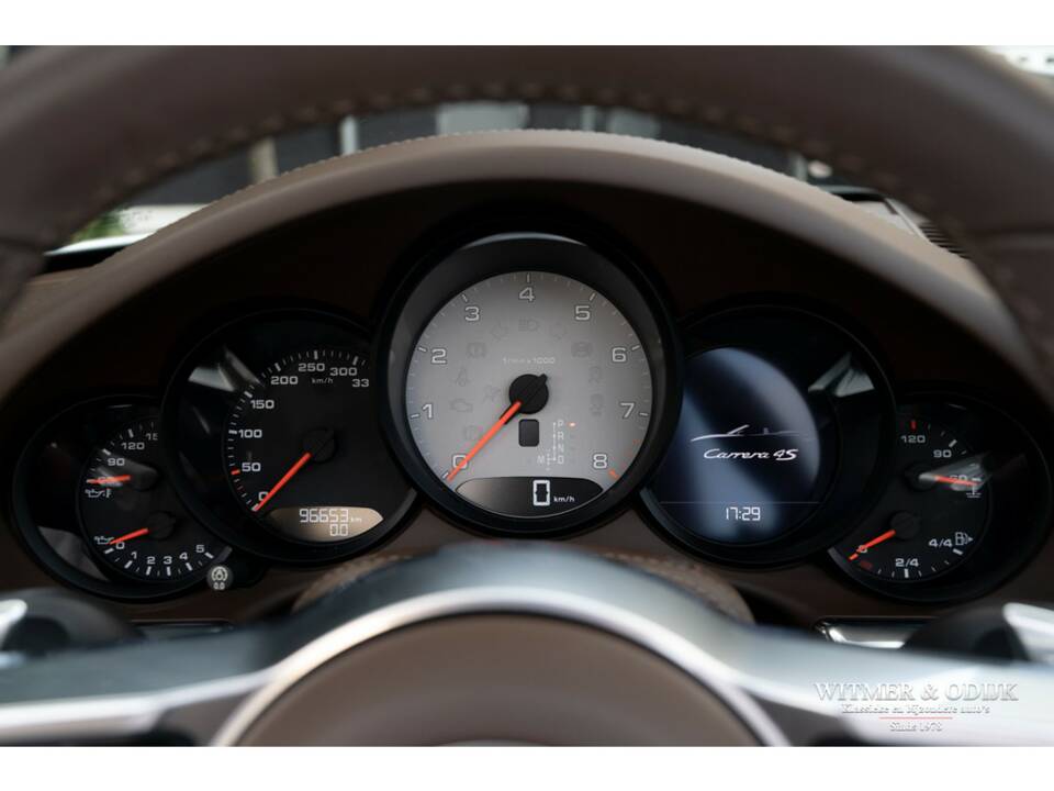 Image 20/36 of Porsche 911 Carrera 4S (2015)