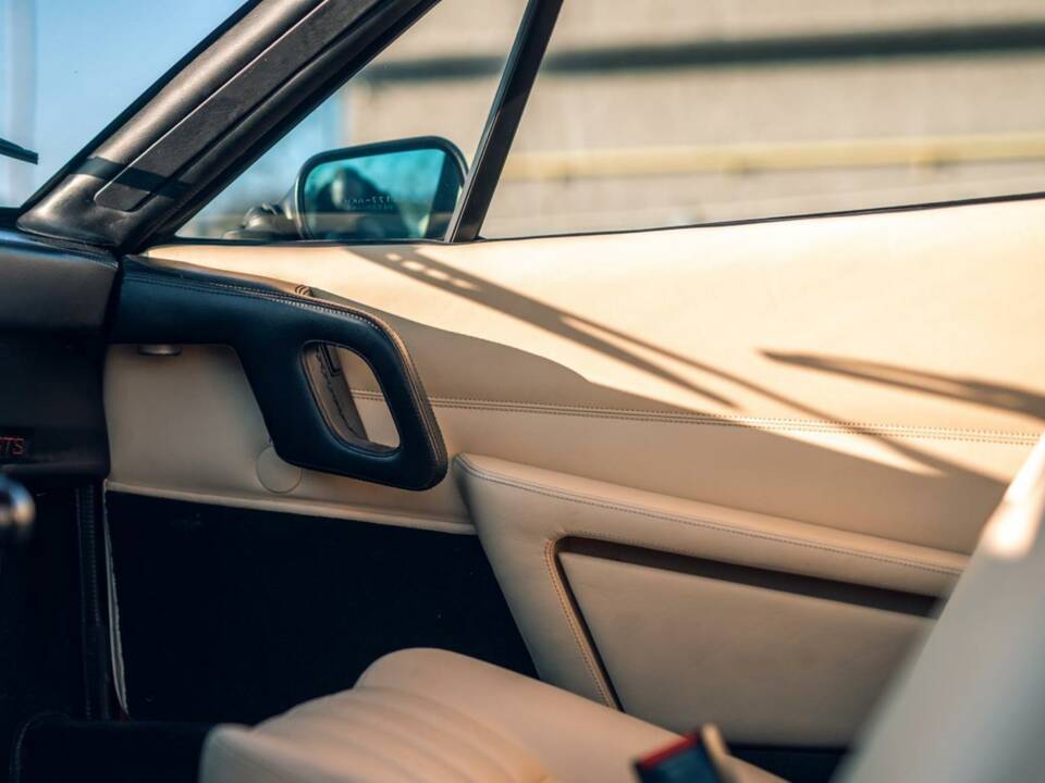 Bild 61/100 von Ferrari 328 GTS (1986)