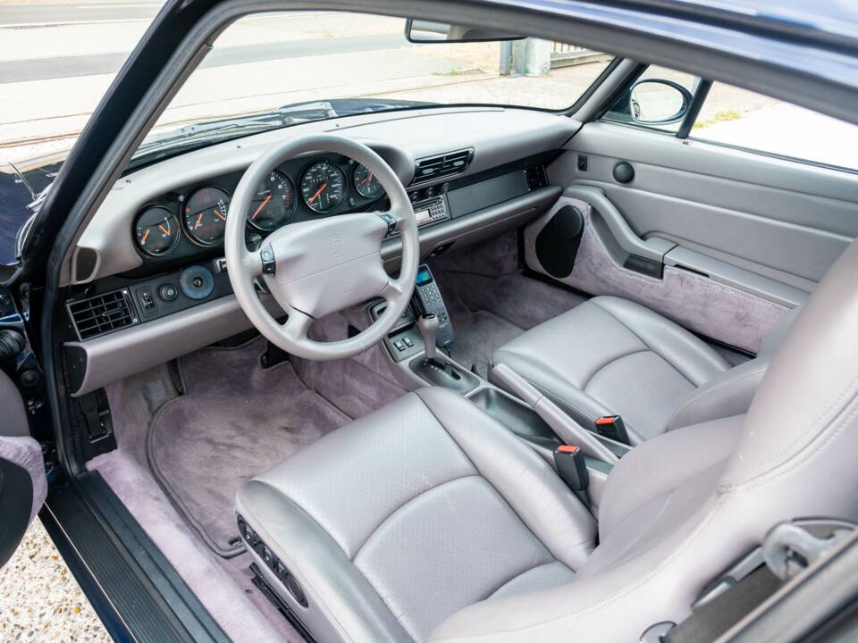 Afbeelding 17/32 van Porsche 911 Carrera (1994)
