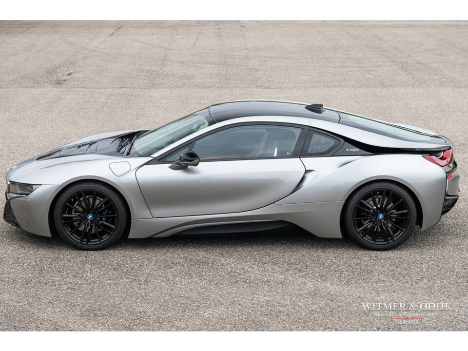 Image 2/30 de BMW i8 Coupé (2018)