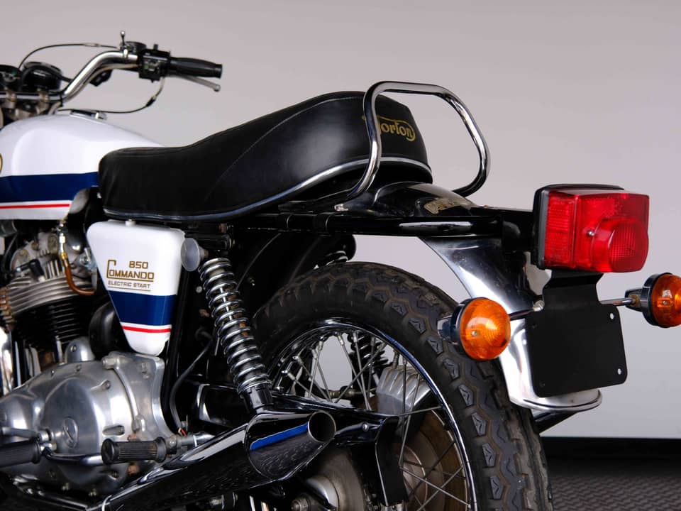Image 59/83 of Norton 850 MKIII Roadster (1975)