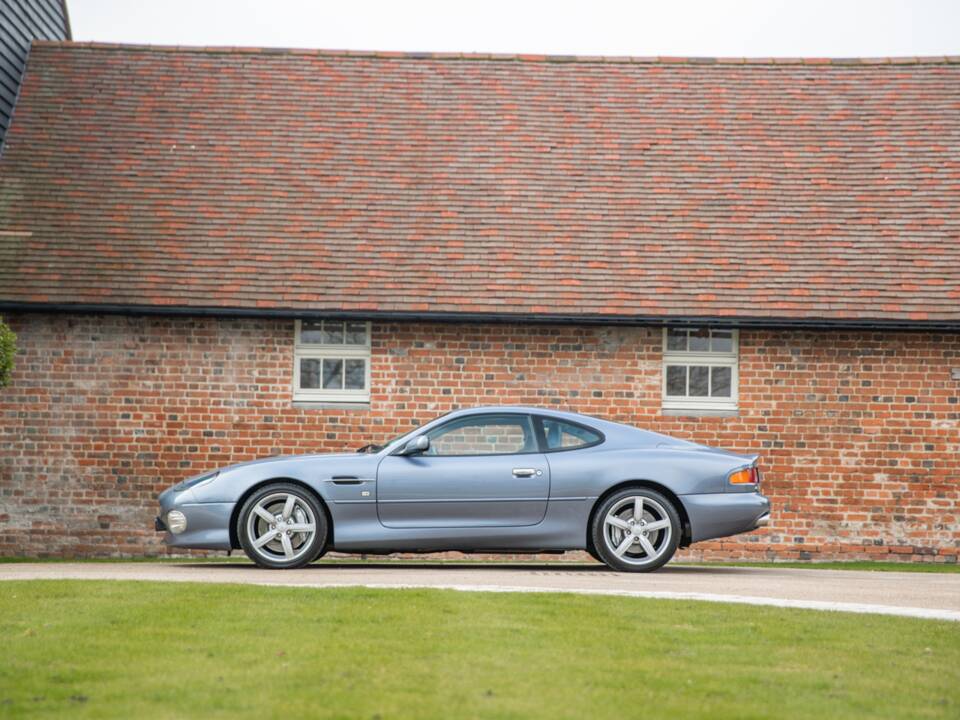 Image 14/74 of Aston Martin DB 7 GT (2004)