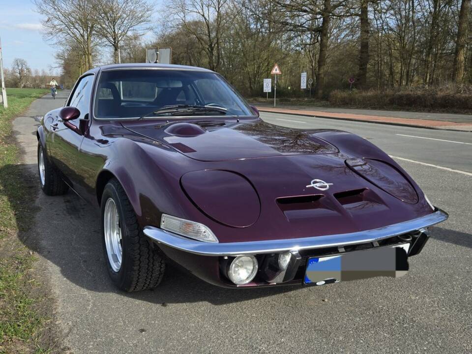 Bild 4/8 von Opel GT 1900 (1973)