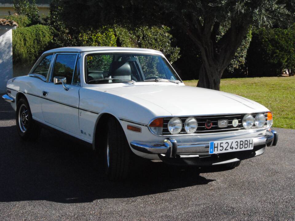 Image 8/39 of Triumph Stag (1971)