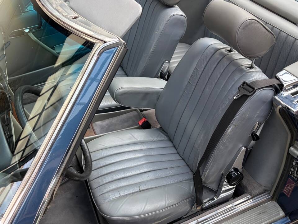 Image 64/88 of Mercedes-Benz 380 SL (1984)