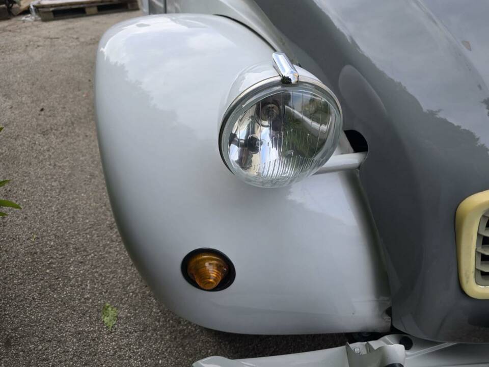 Bild 22/30 von Citroën 2 CV 6 Club (1985)