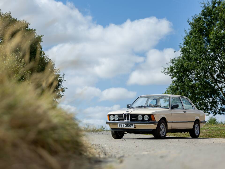 Image 8/48 of BMW 320/6 (1980)