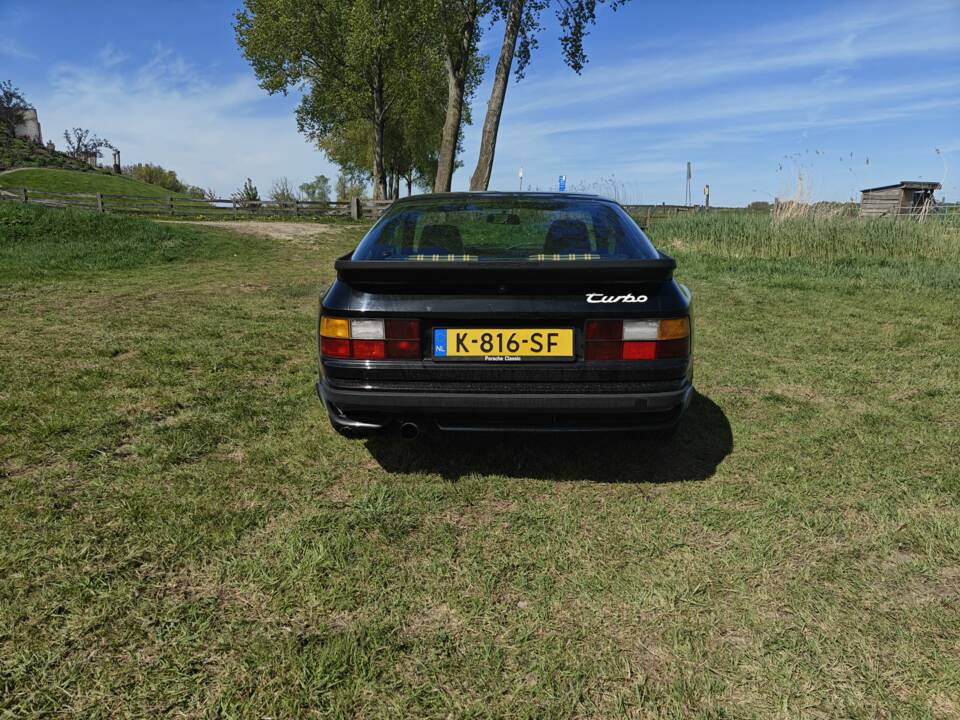Image 3/5 of Porsche 944 Turbo (1986)