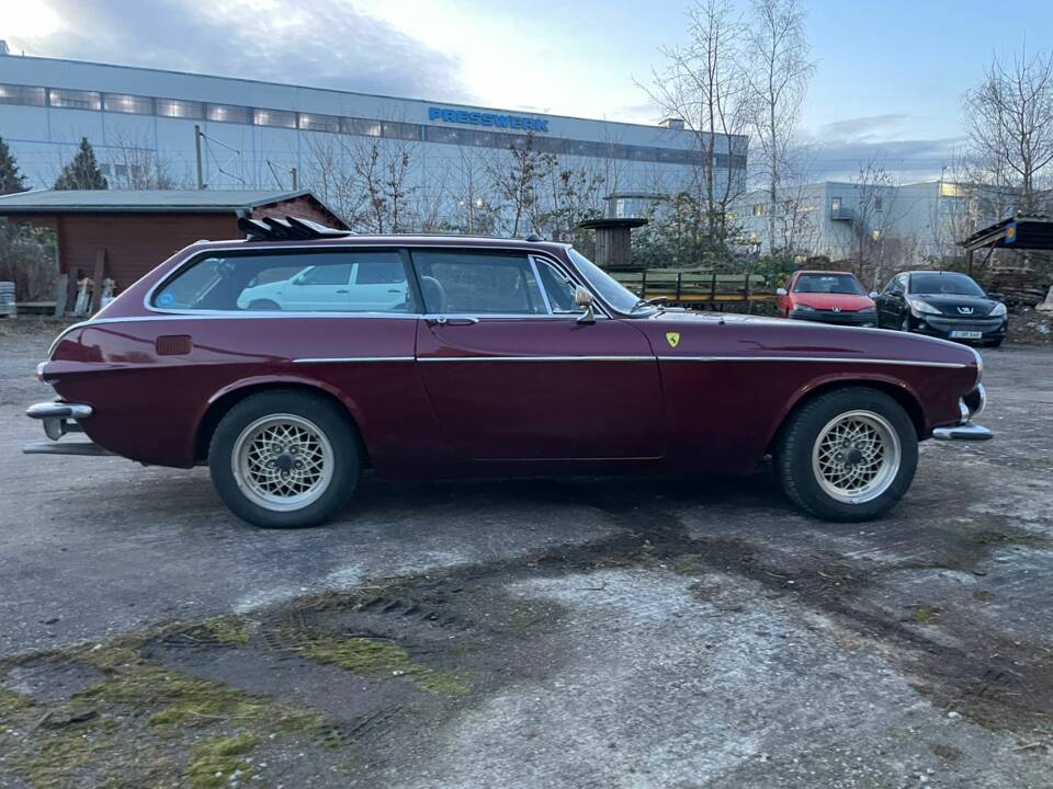 Image 32/47 of Volvo 1800 ES (1972)