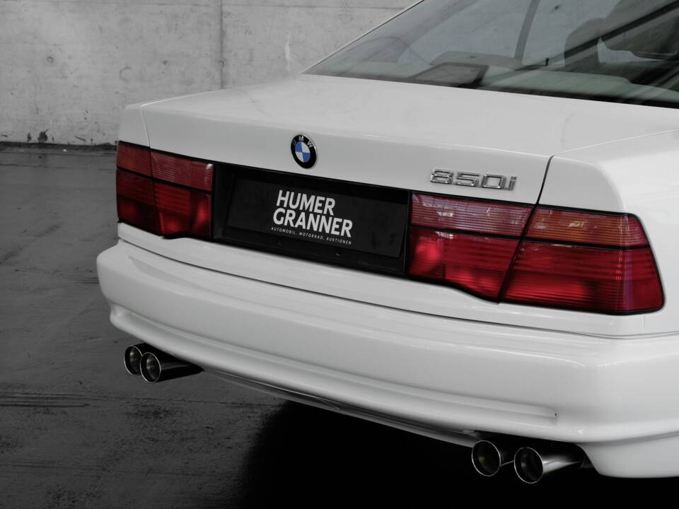 Bild 42/45 von BMW 850i (1990)
