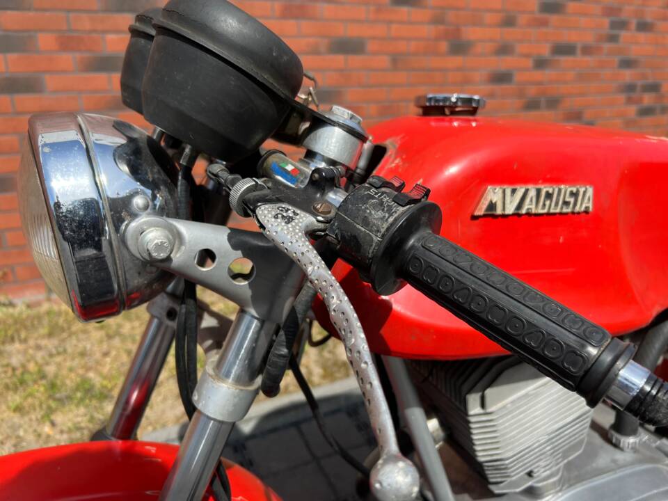 Afbeelding 17/21 van MV Agusta DUMMY (1976)