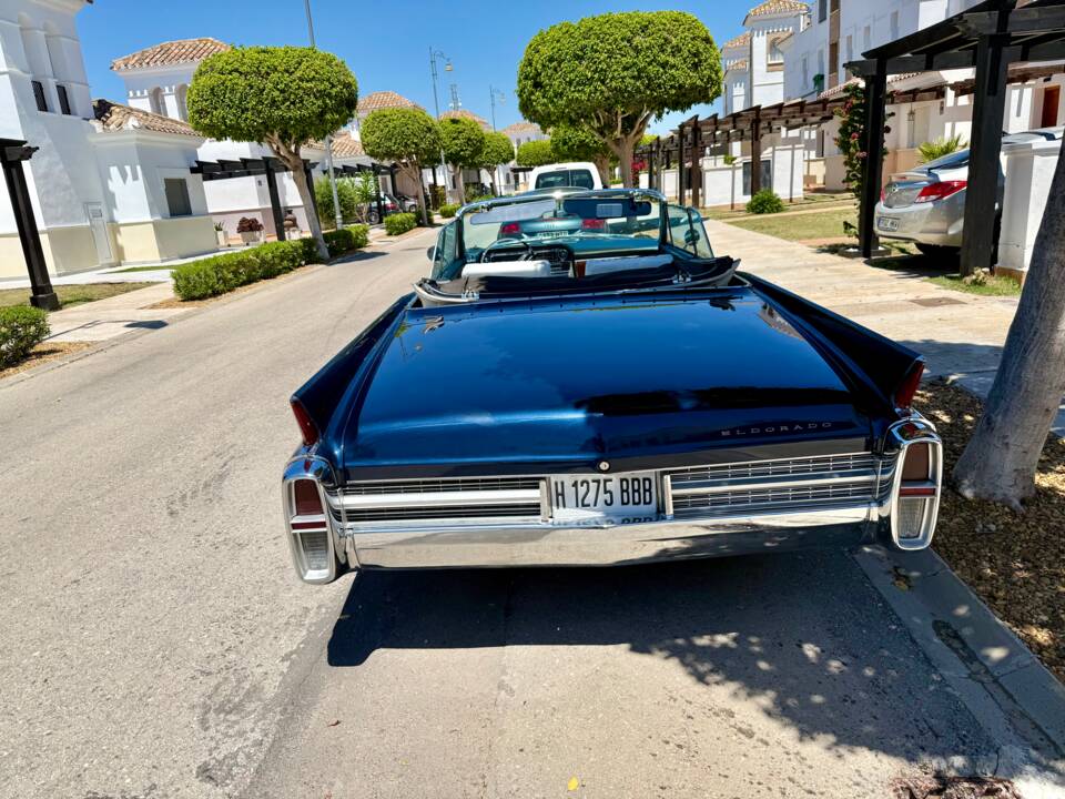 Bild 5/34 von Cadillac Eldorado Biarritz Convertible (1963)