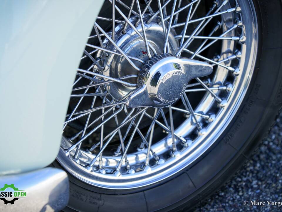 Image 28/45 of Triumph TR 2 (1954)
