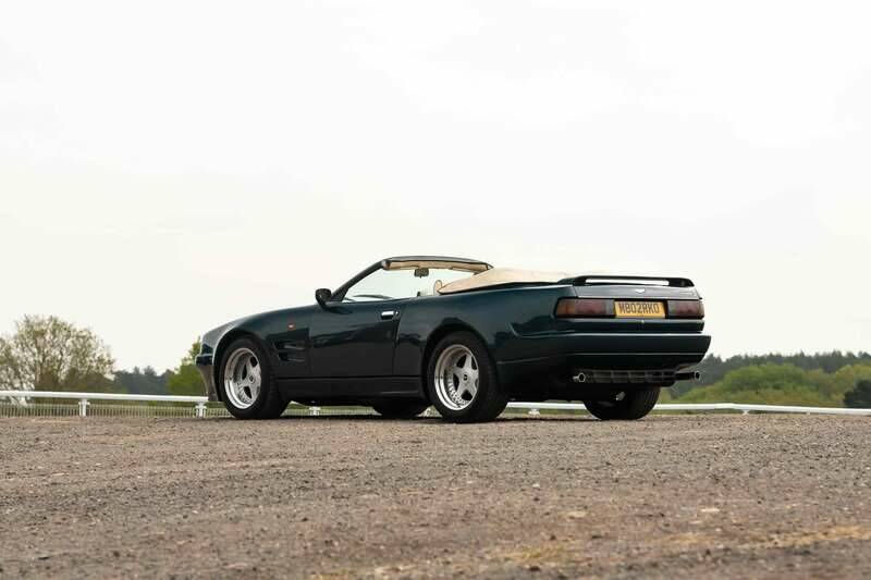 Image 4/50 of Aston Martin Virage Volante (1995)