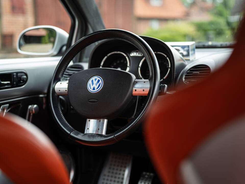 Image 34/48 of Volkswagen New Beetle RSI (2003)