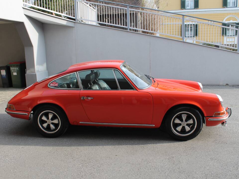 Image 49/79 of Porsche 912 (1969)