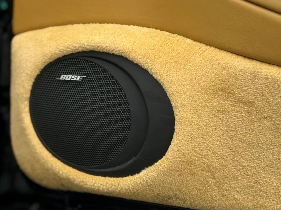 Image 33/42 de Porsche 911 Carrera 4S (2003)