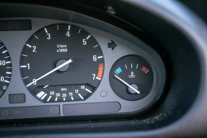 Image 27/50 of BMW 325i (1991)
