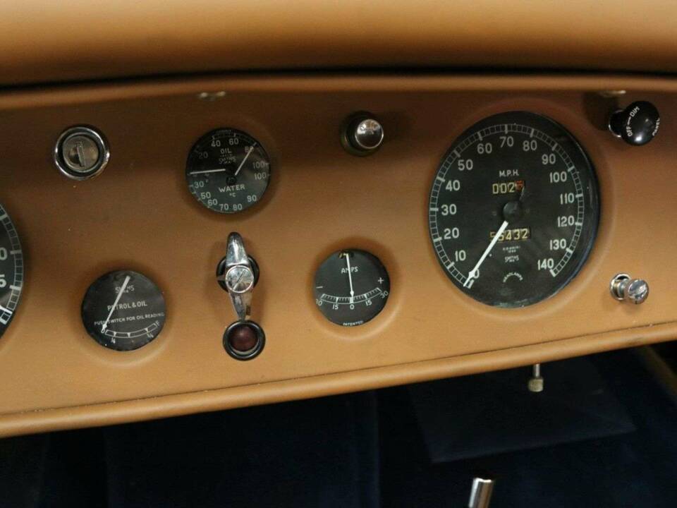 Afbeelding 17/50 van Jaguar XK 120 OTS (1952)