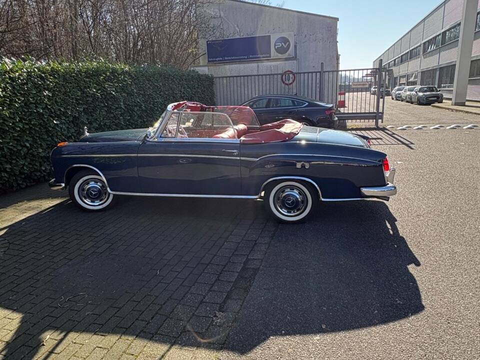Image 4/4 of Mercedes-Benz 220 S Cabriolet (1955)