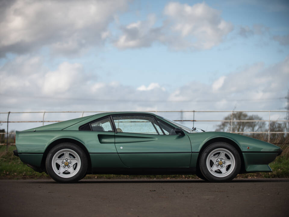 Image 3/18 de Ferrari 308 GTB (1980)