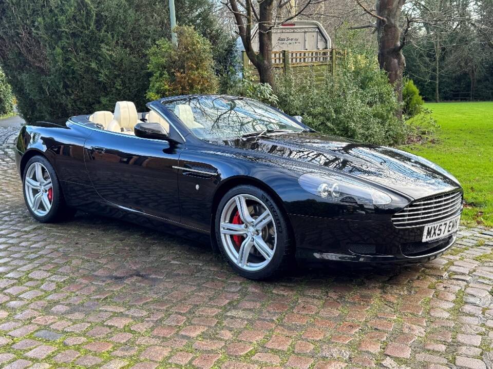 Image 14/37 de Aston Martin DB 9 Volante (2008)