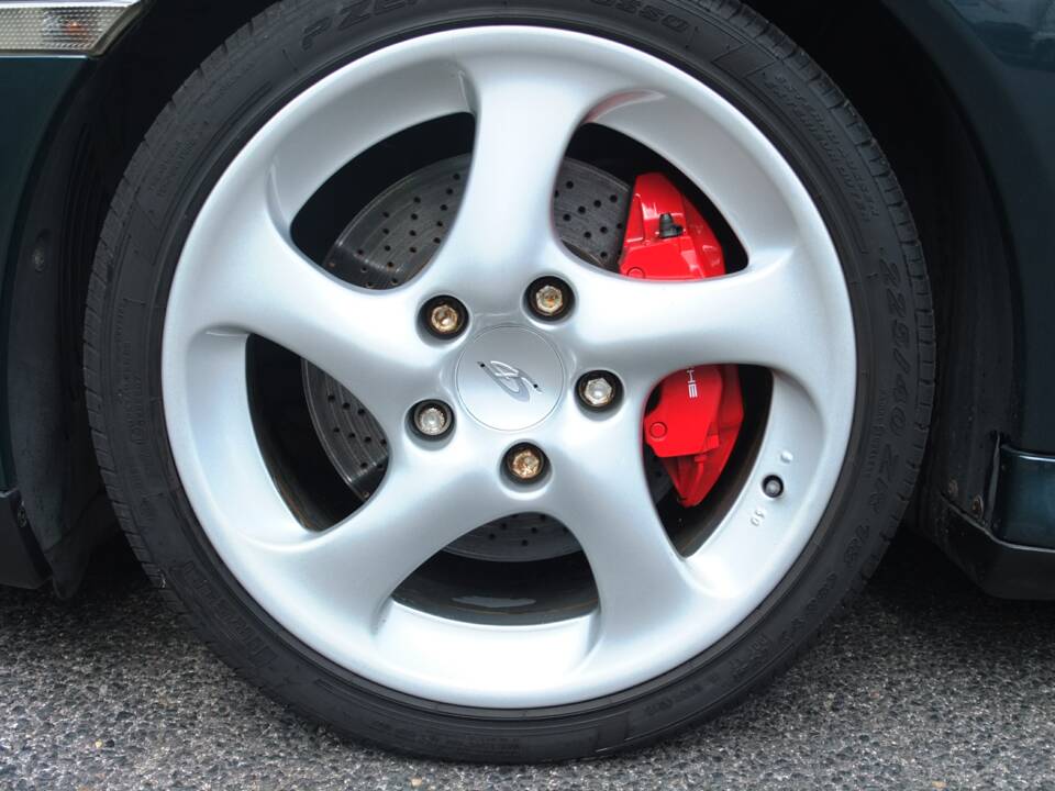 Bild 59/73 von Porsche 911 Carrera 4S (2004)