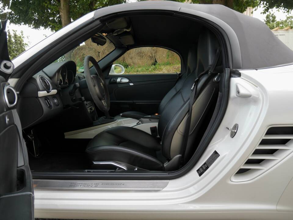 Image 26/50 de Porsche Boxster S (1900)