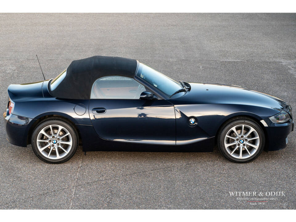 Immagine 13/37 di BMW Z4 2.0i (2006)