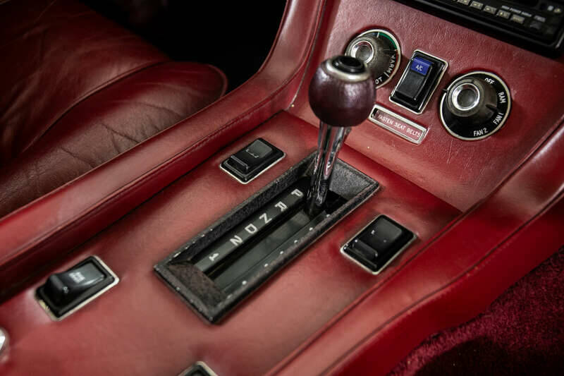 Image 19/29 of Jensen Interceptor MK III (1973)