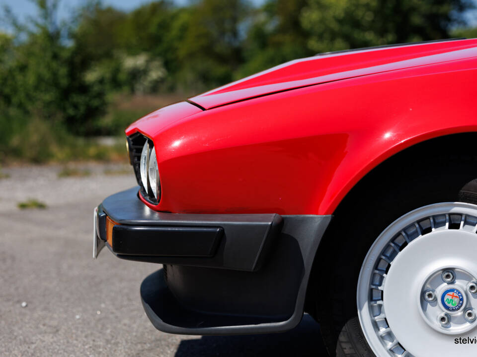Imagen 18/36 de Alfa Romeo GTV 6 2.5 (1986)