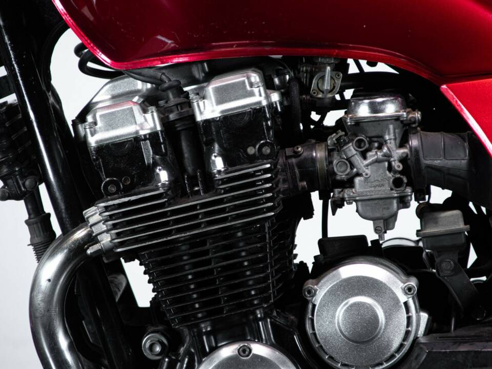 Image 9/50 of Honda CB 650 SC Nighthawk (1988)