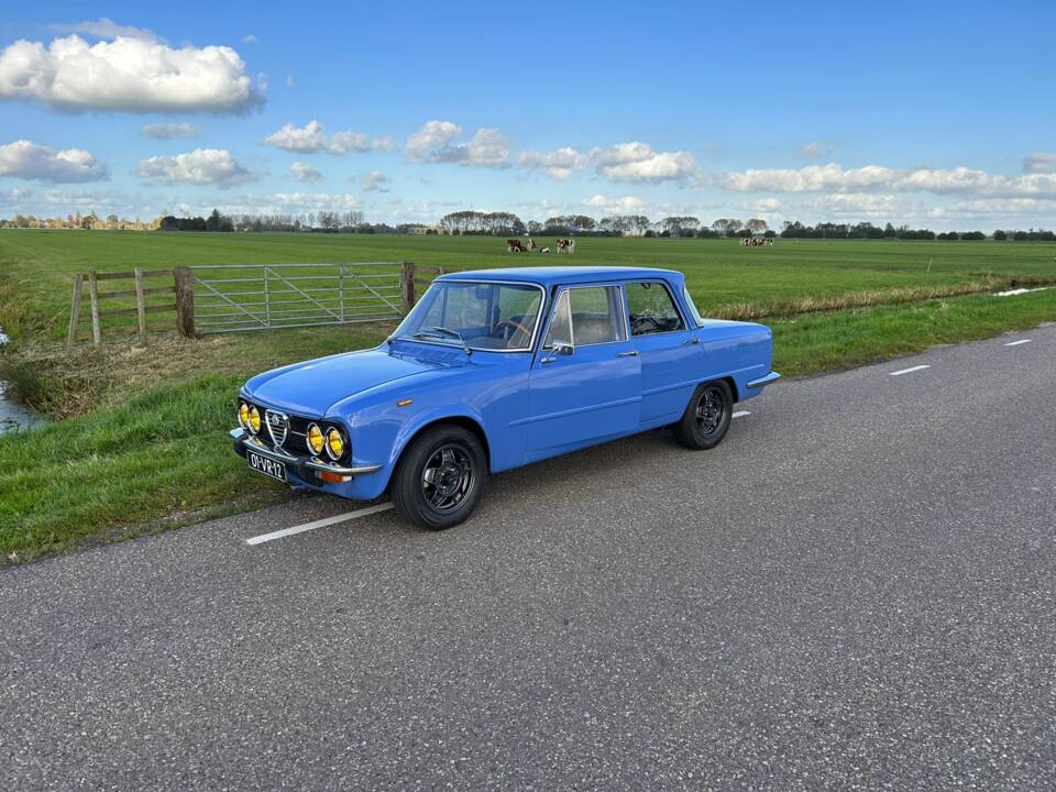 Afbeelding 2/7 van Alfa Romeo Giulia Nuova Super 1600 (1978)