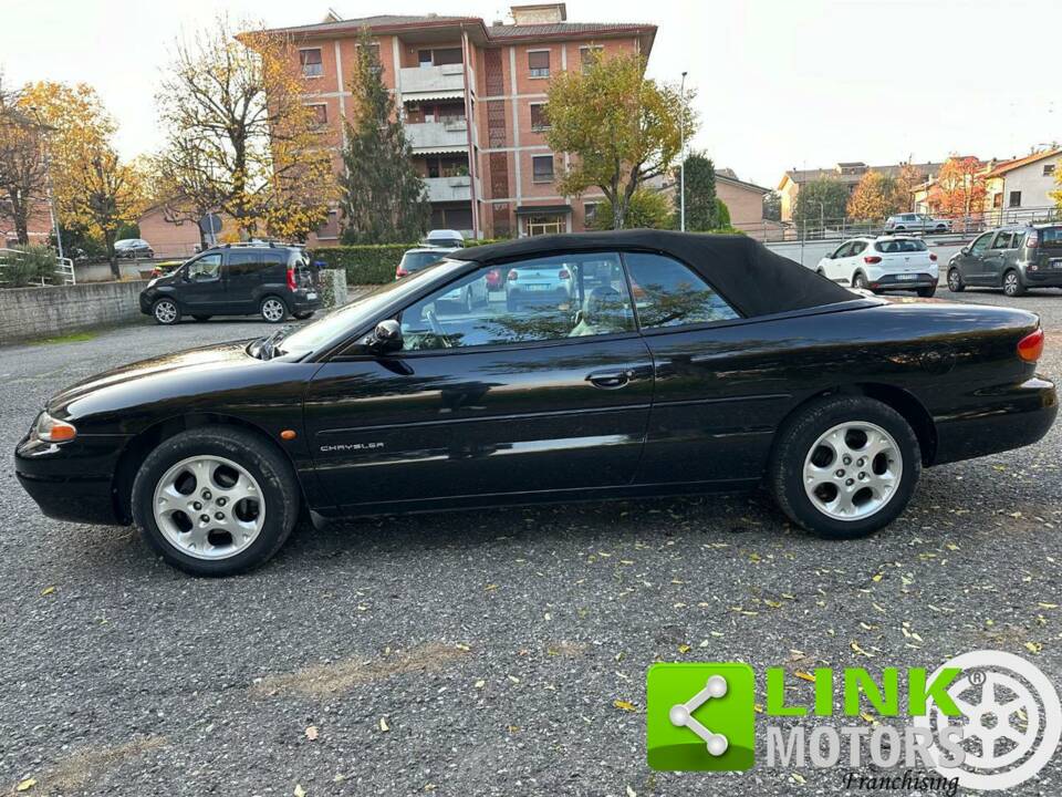 Imagen 4/10 de Chrysler Stratus 2.0 (2000)