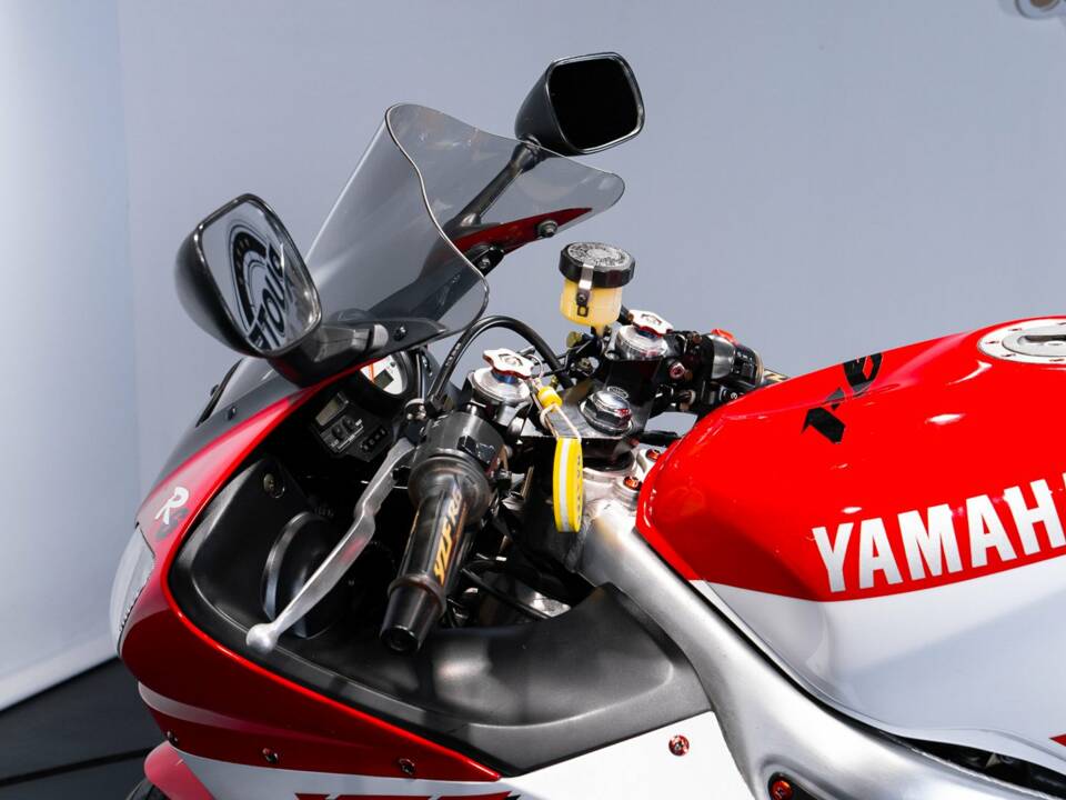 Imagen 16/48 de Yamaha DUMMY (1999)