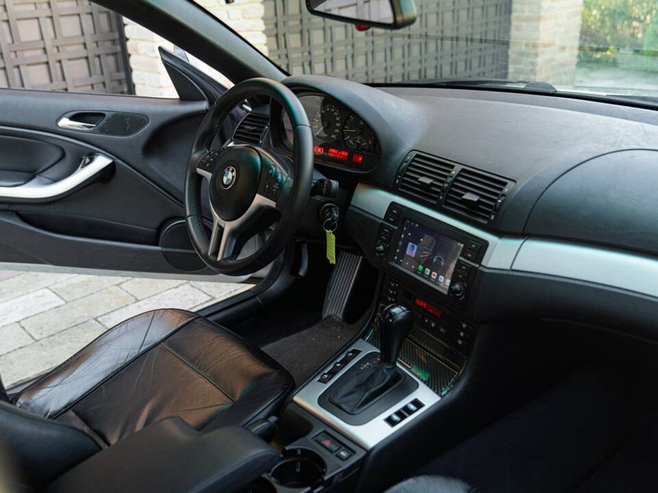 Immagine 23/50 di BMW 320Ci (2001)