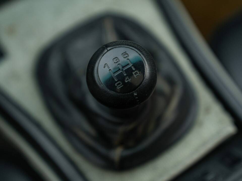 Bild 45/50 von Porsche 944 (1985)