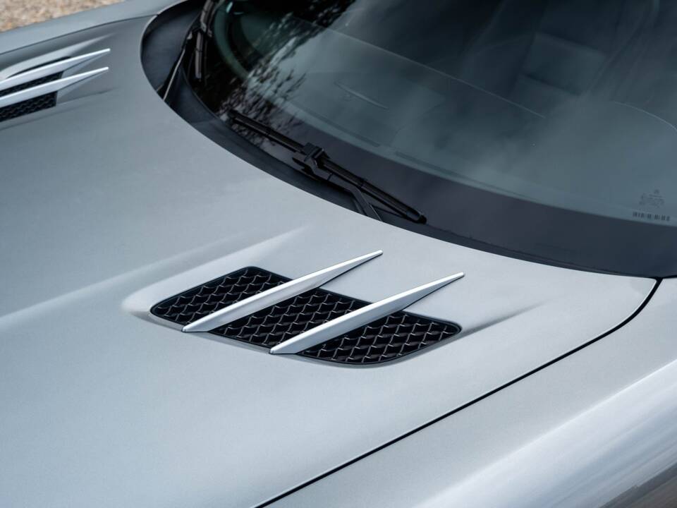 Image 19/32 of Mercedes-Benz SLS AMG (2011)