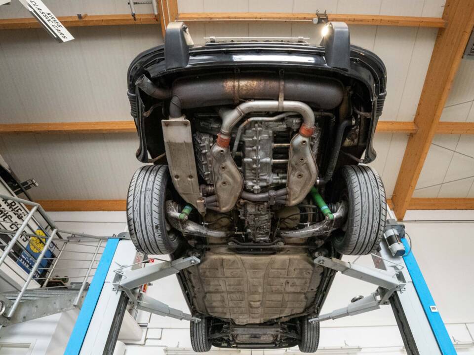 Image 37/38 of Porsche 911 Carrera 3.2 (1986)