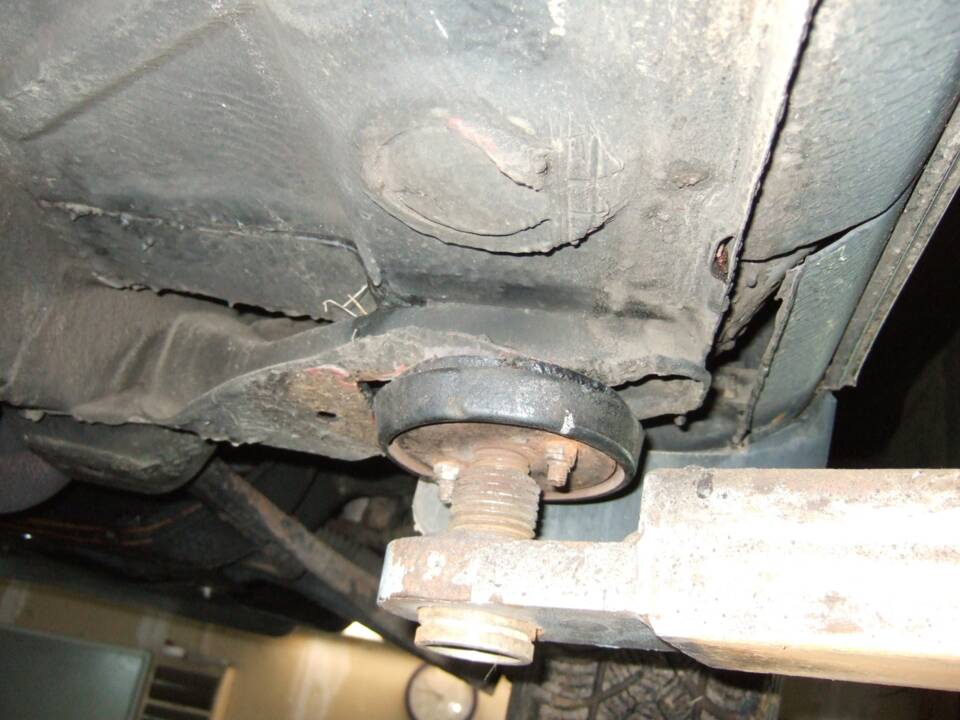 Image 19/30 of Volvo 240 Kombi (1988)