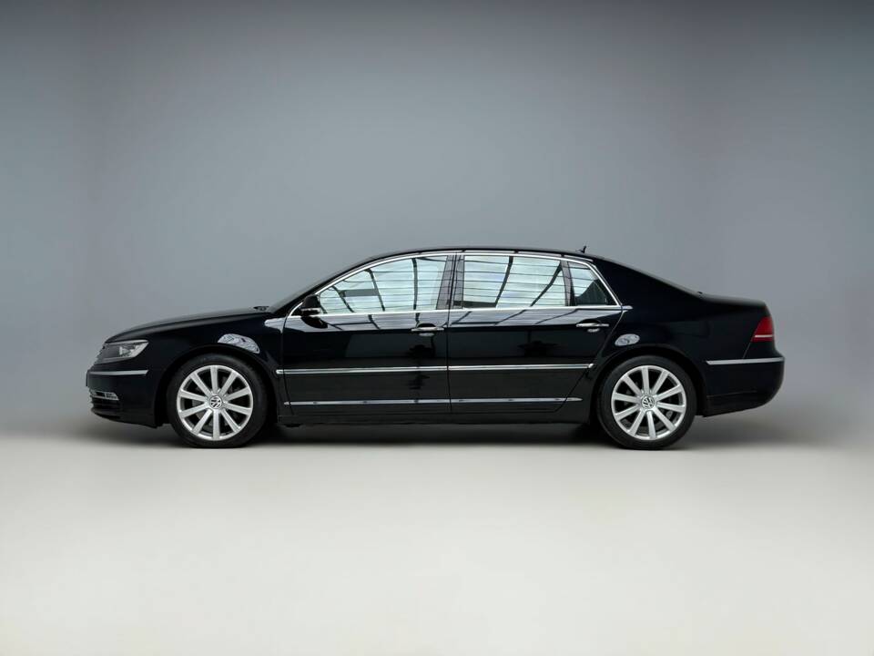 Image 2/25 of Volkswagen Phaeton 3.0 V6 TDI (2011)