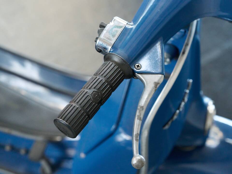 Obraz 29/30 pojazdu Piaggio Vespa 125 Primavera ET3 (1977)