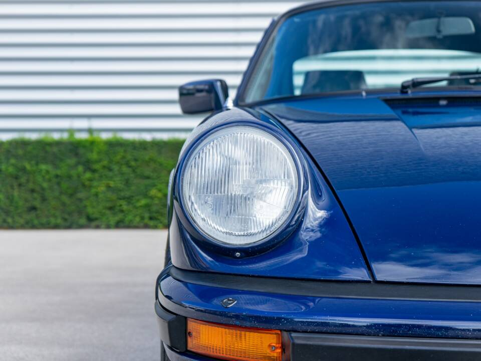 Bild 8/48 von Porsche 911 Carrera 3.2 (1984)