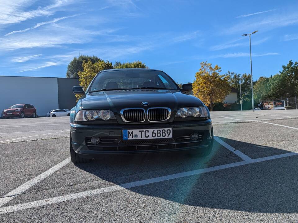 Image 10/18 de BMW 330Ci (2001)